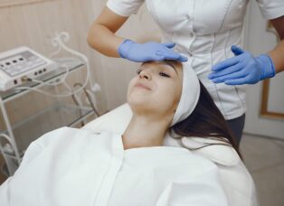 Why Korean Glass Skin Treatments Are Trending in India